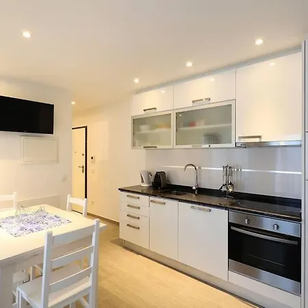 Wave Apartment *